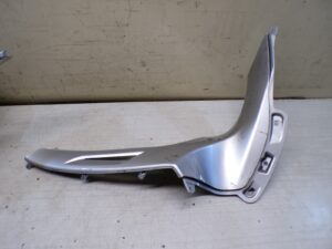 cache carenage centrale gauche 656344 sxpiaggio Beverly 300 ie 2010 2014 |