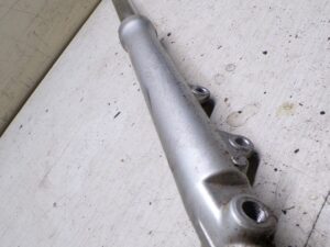 tube de fourche gauche tube defaut sur chrome Yamaha Virago 125 1997 - 2004