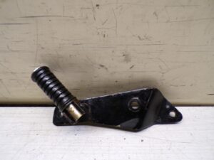platine de repose pieds droit Yamaha Virago 125 1997 - 2004 |