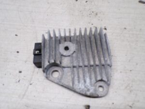 regulateur de tension origine Yamaha Virago 125 1997 - 2004 |