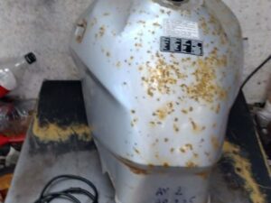 reservoir et entraineur de compteur varadero 125 |
