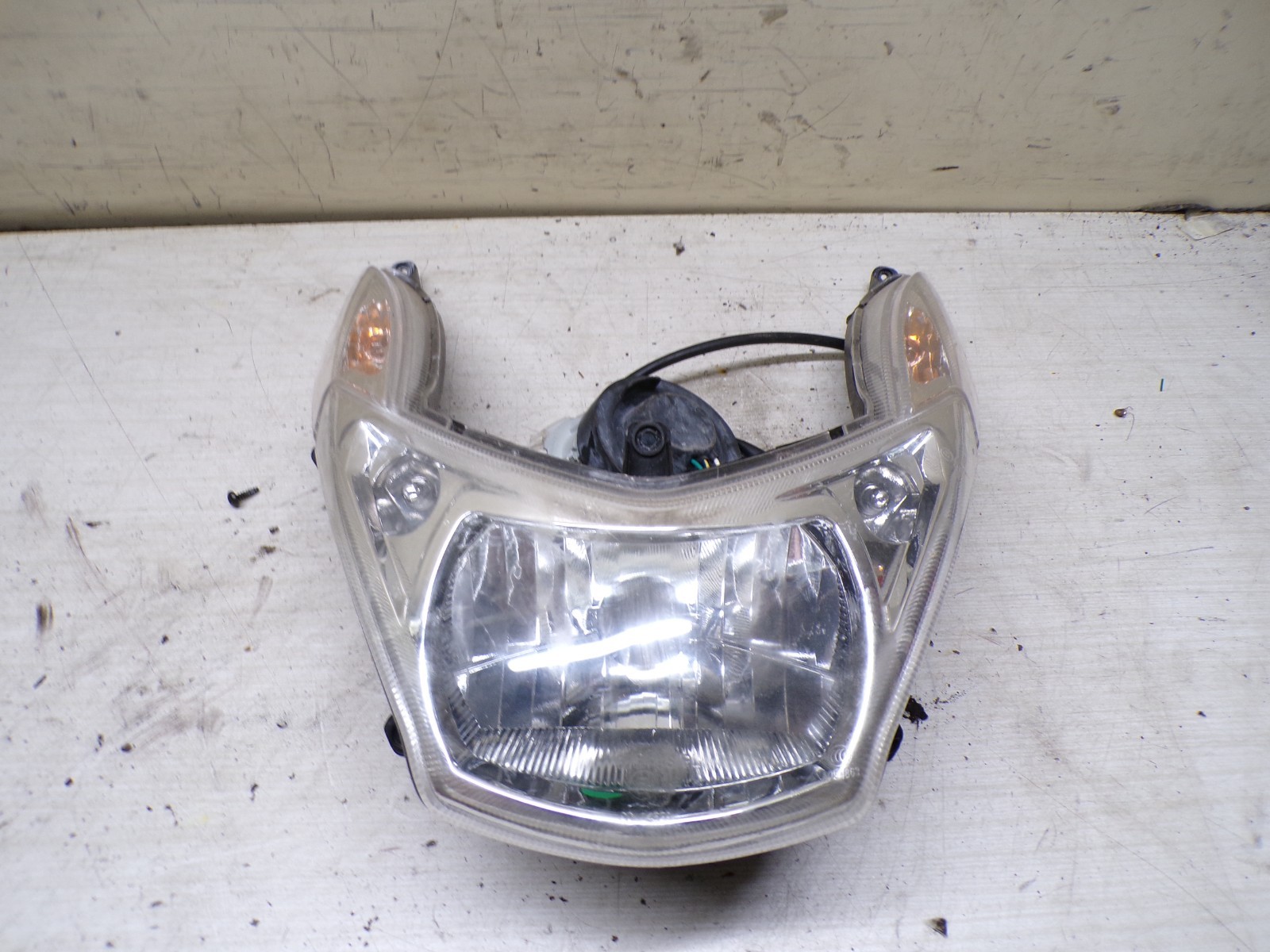 Phare Peugeot Kisbee, Streetzone, Kisbee S |
