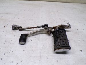 cale pieds et selecteur avant gauche yamaha venture xvz 1200 47 g 1984 1986 |