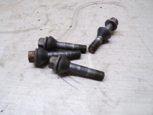 ecrou de roue jante arriere bmw 1150 gs 2000 2004 sans abs 72000 km |