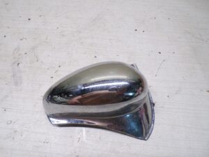 cache sous reservoir voir cote sur photos kymco meteorit cruiser 125 1999 2004 |
