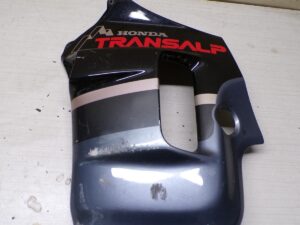 carenage laterale gauche a reparer Honda 600 Transalp 1991 1993 |