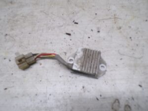 relais regulateur YAMAHA dtr 125 89 99
