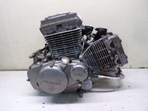 moteur hyosung comet 125 2004 2008 modele a car13800 km sans pipe ni alternateur |