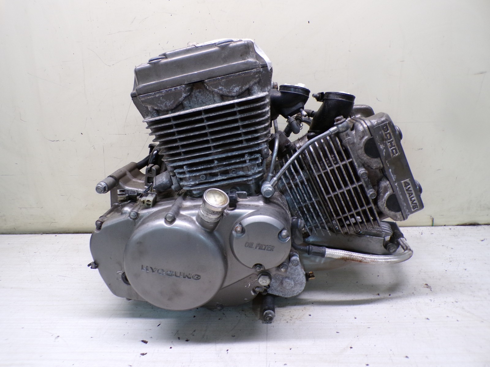 moteur hyosung comet 125 2004 2008 modele a car13800 km sans pipe ni alternateur |