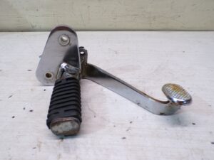 platine droit avant avec pedale kymco meteorit cruiser 125 1999 2004 |