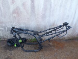 cadre avec carte grise kawasaki zr7 1999 2004